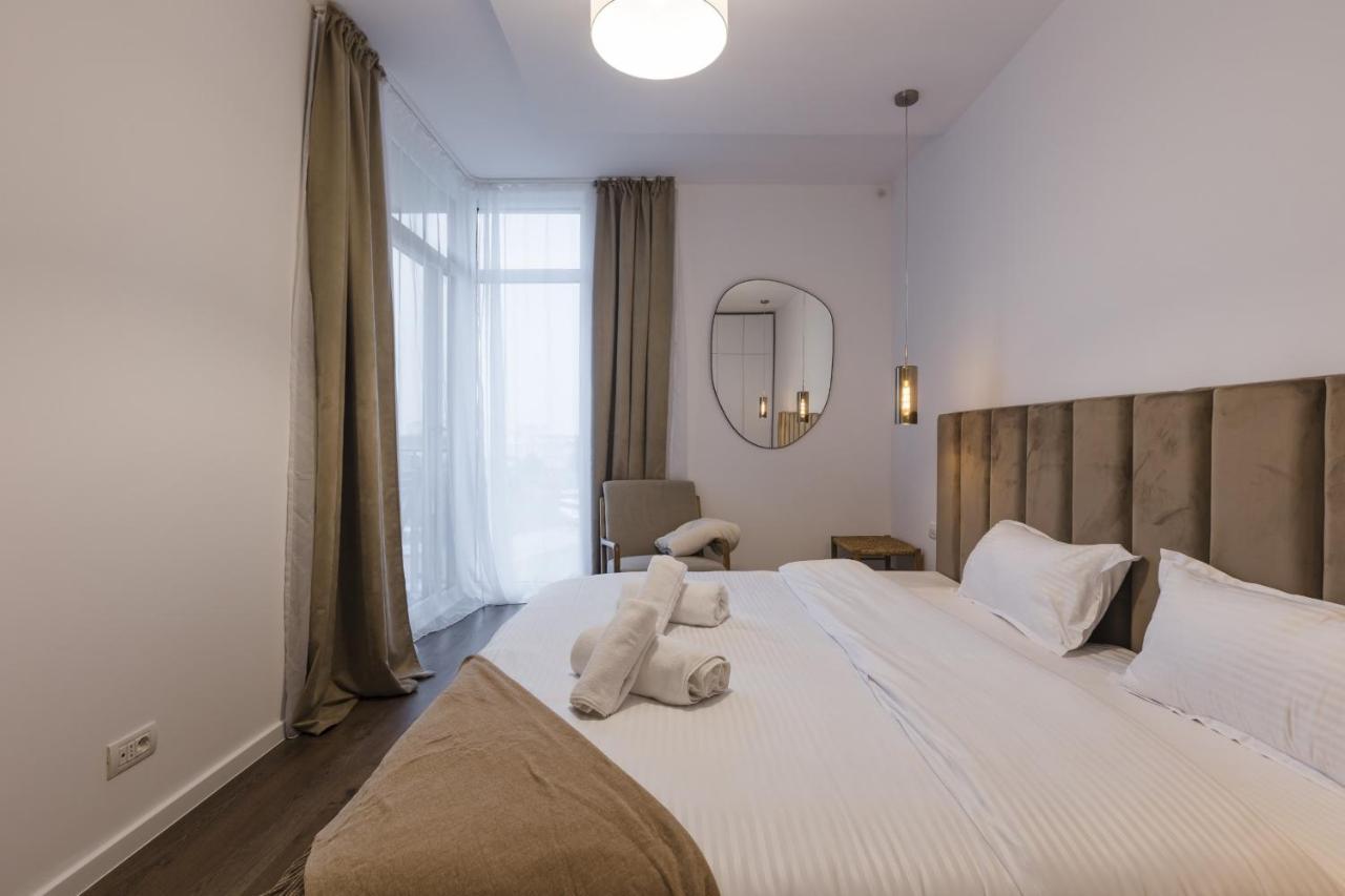 Apartment Near Iulius Mall With Balcony & Private Parking تيميشورا المظهر الخارجي الصورة