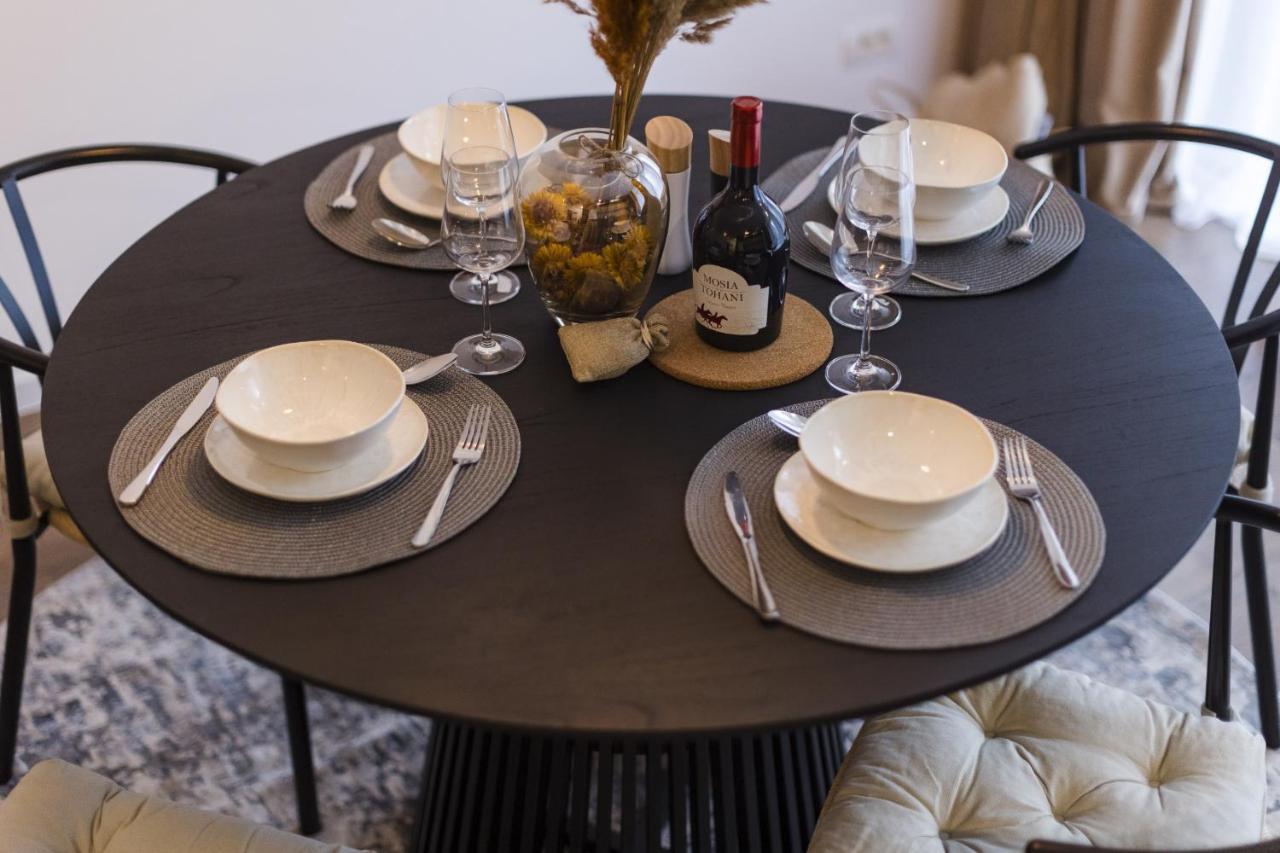 Apartment Near Iulius Mall With Balcony & Private Parking تيميشورا المظهر الخارجي الصورة