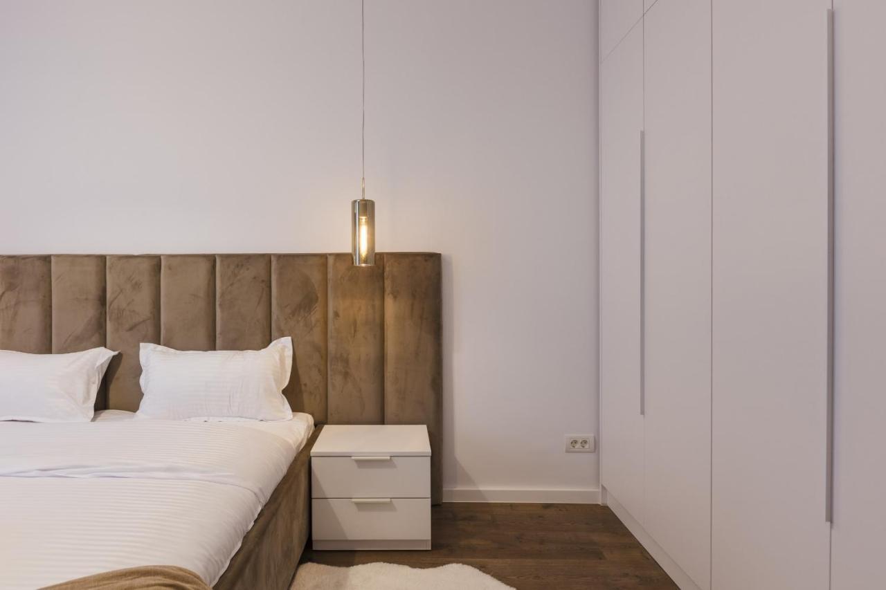 Apartment Near Iulius Mall With Balcony & Private Parking تيميشورا المظهر الخارجي الصورة
